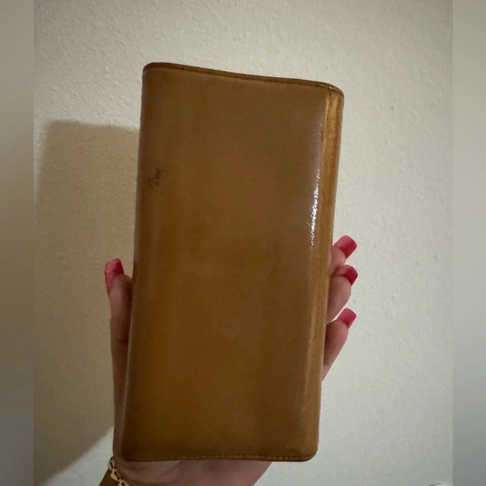Gucci Soho patent leather wallet